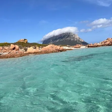 Dell'armonia Perfetta Sardegna Tatil Evi Porto Istana